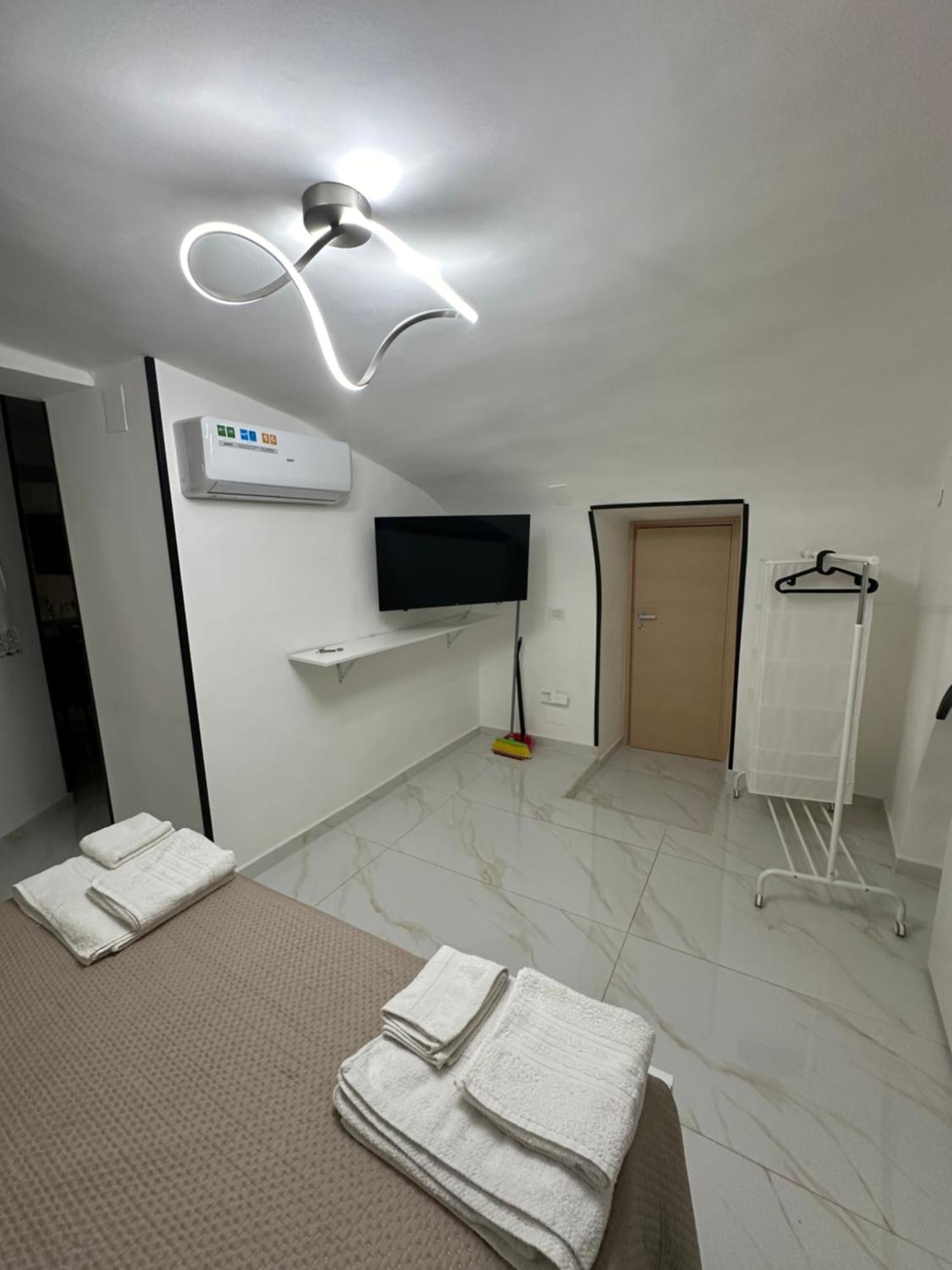 Rose'S House Hotel Naples Luaran gambar